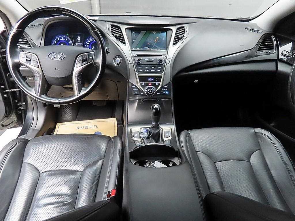 HYUNDAI Grandeur - Vista 7