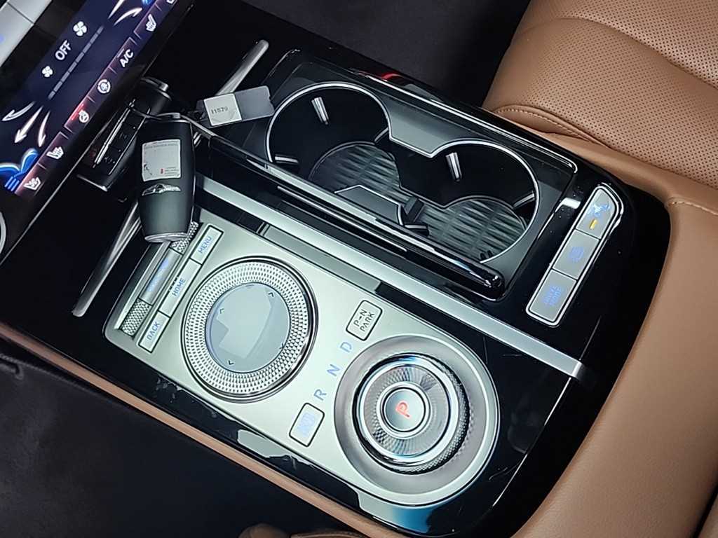 Genesis G80 - Vista 8