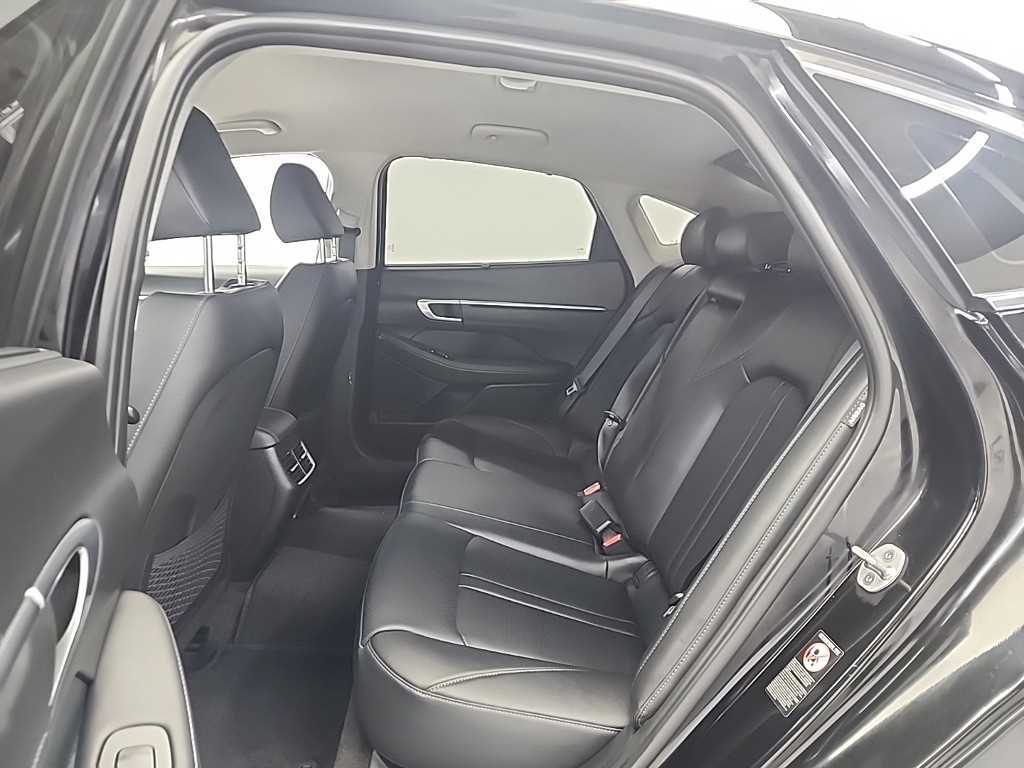 HYUNDAI Sonata - Vista 12