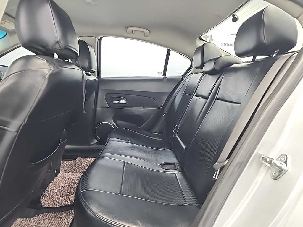 Chevrolet Cruise - Vista 12