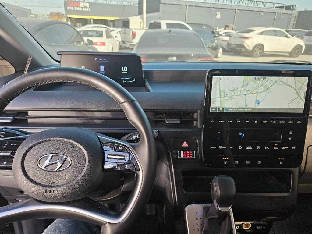 HYUNDAI Staria - Vista 9