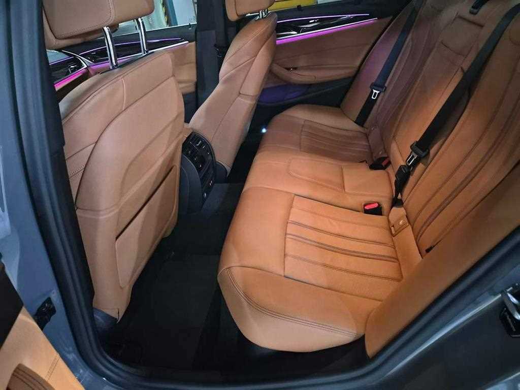 BMW 5 Series - Vista 7