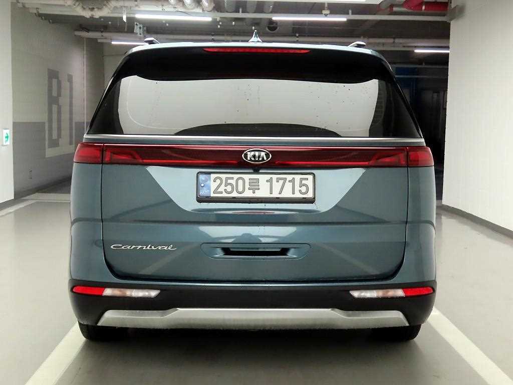 KIA Carnival - Vista 3
