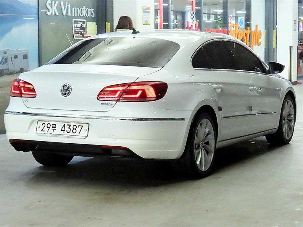 Volkswagen CC - Vista 4