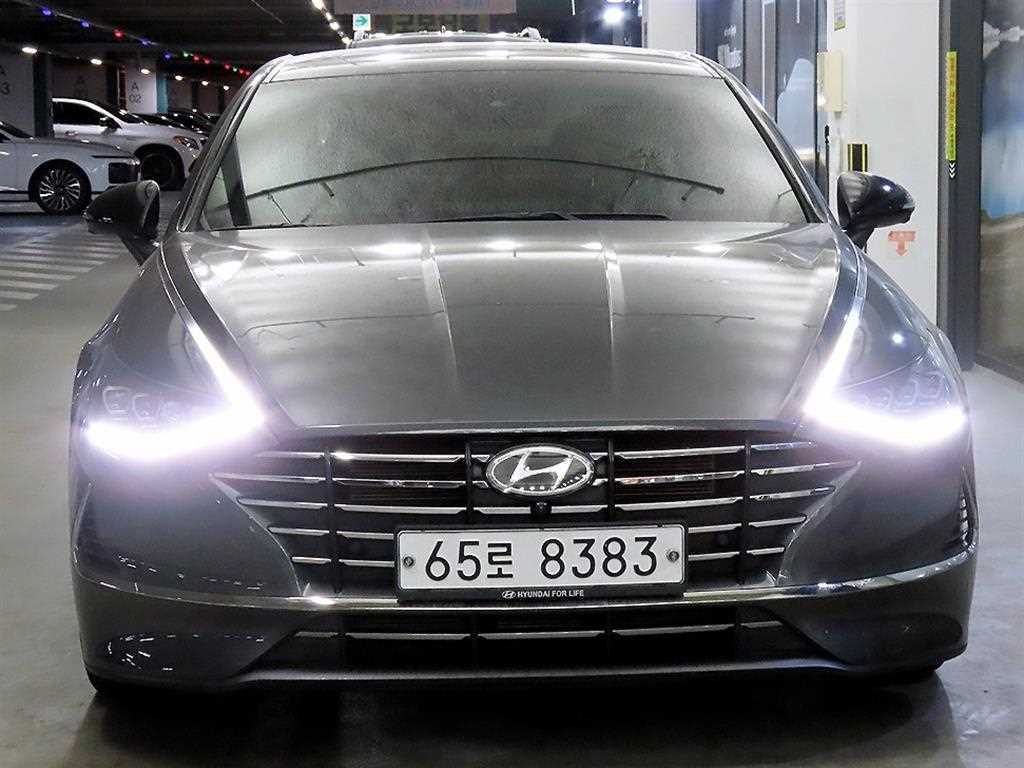 HYUNDAI Sonata - Vista 2