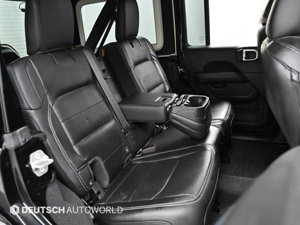 Jeep Wrangler - Vista 12