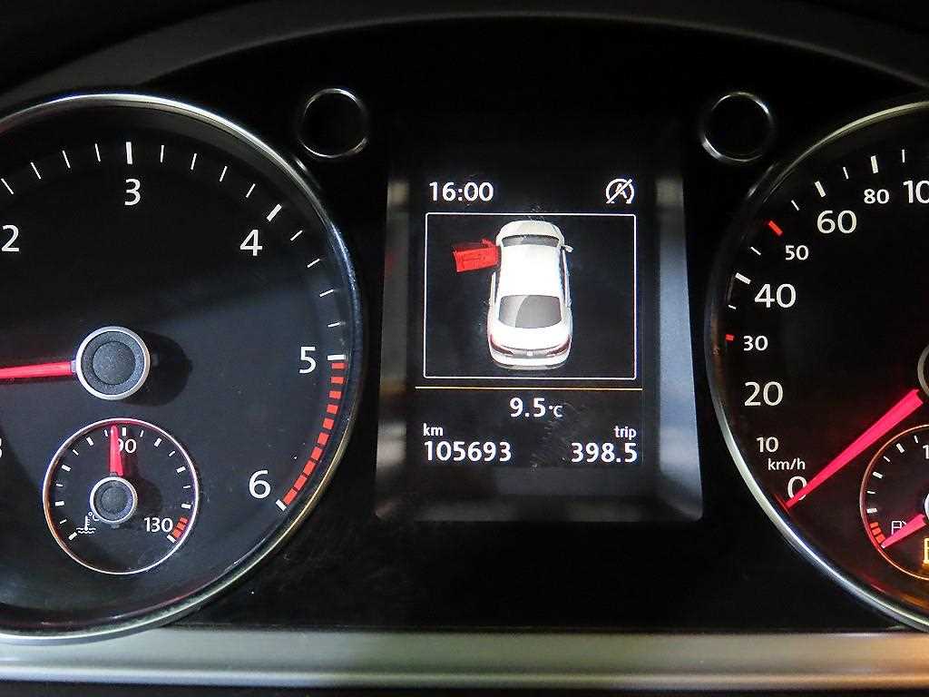 Volkswagen CC - Vista 9