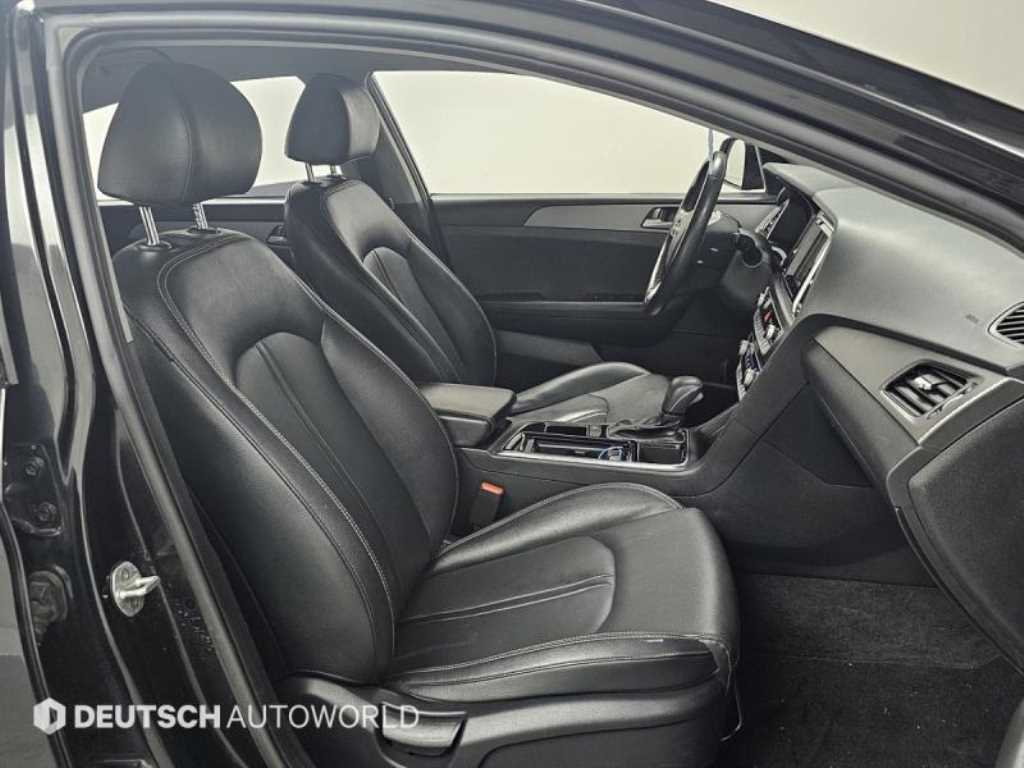 HYUNDAI Sonata - Vista 10