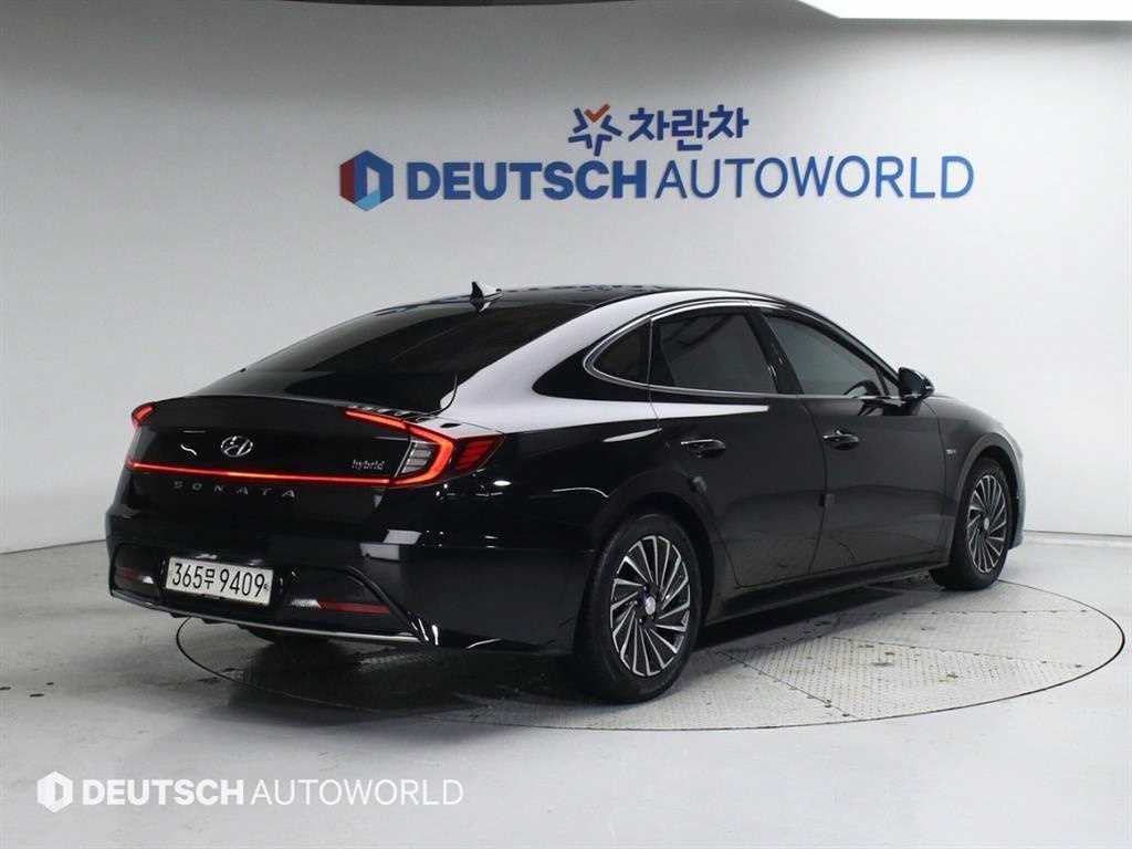 HYUNDAI Sonata - Vista 2