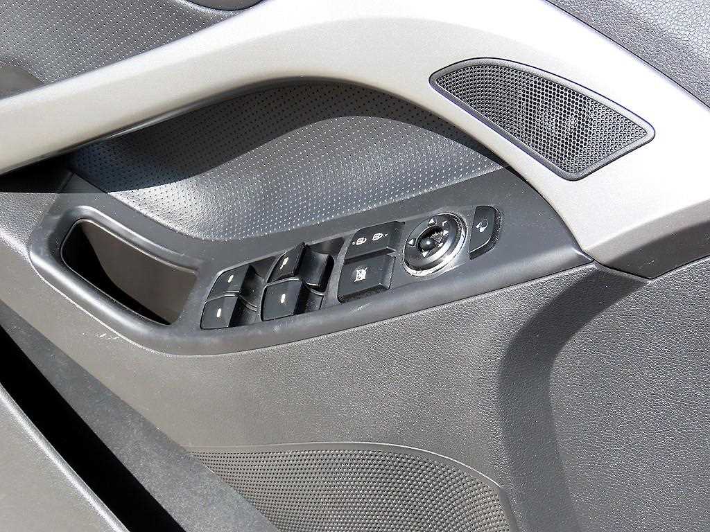 HYUNDAI Avante - Vista 11