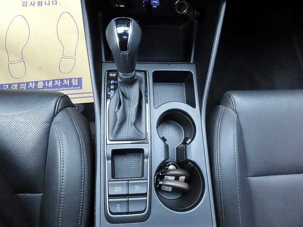 HYUNDAI Tucson - Vista 10