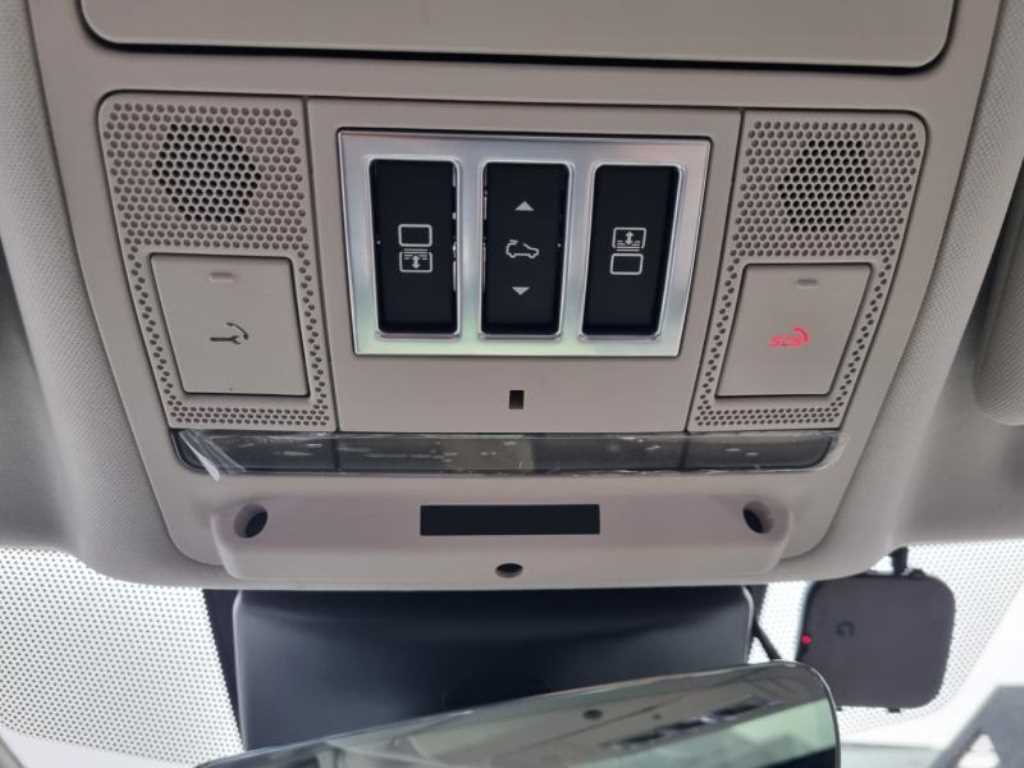 Land Rover Discovery 2018 Gris - Importación desde Corea - HF Imports Iquique - Foto 18