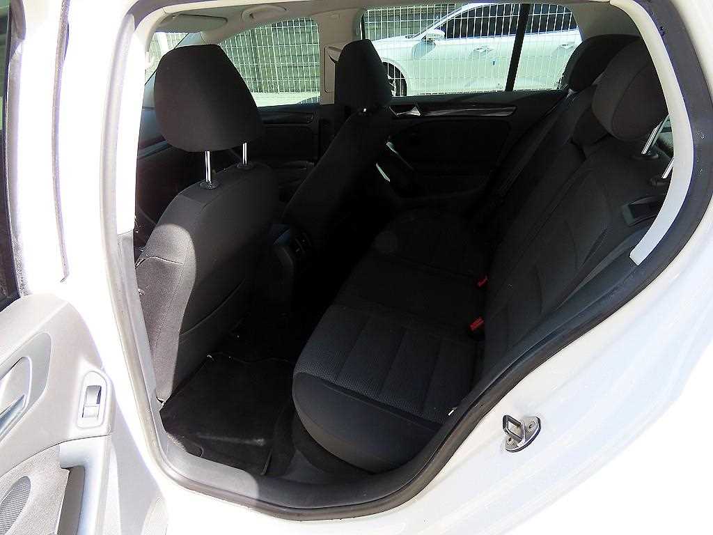 Volkswagen Golf - Vista 6