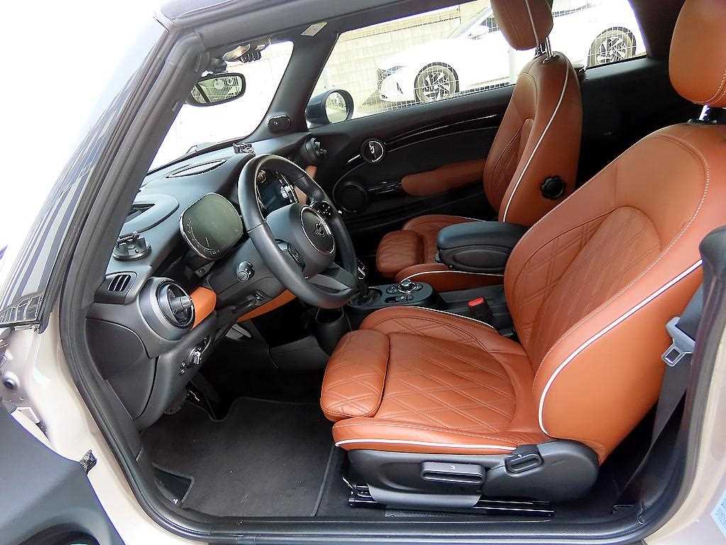 Mini Cooper Convertible - Vista 10