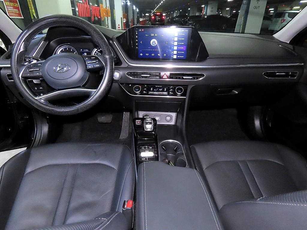 HYUNDAI Sonata - Vista 10