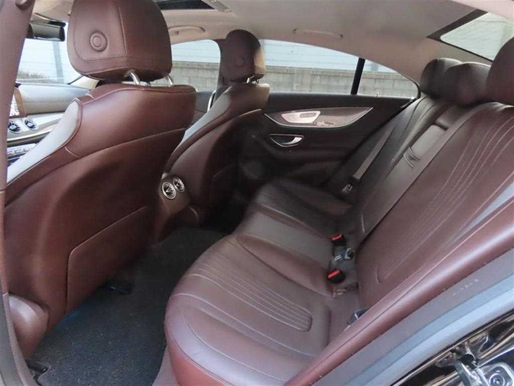 Mercedes Benz CLS Class - Vista 7