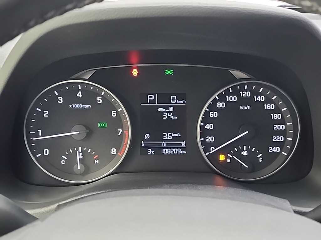 HYUNDAI Avante - Vista 6