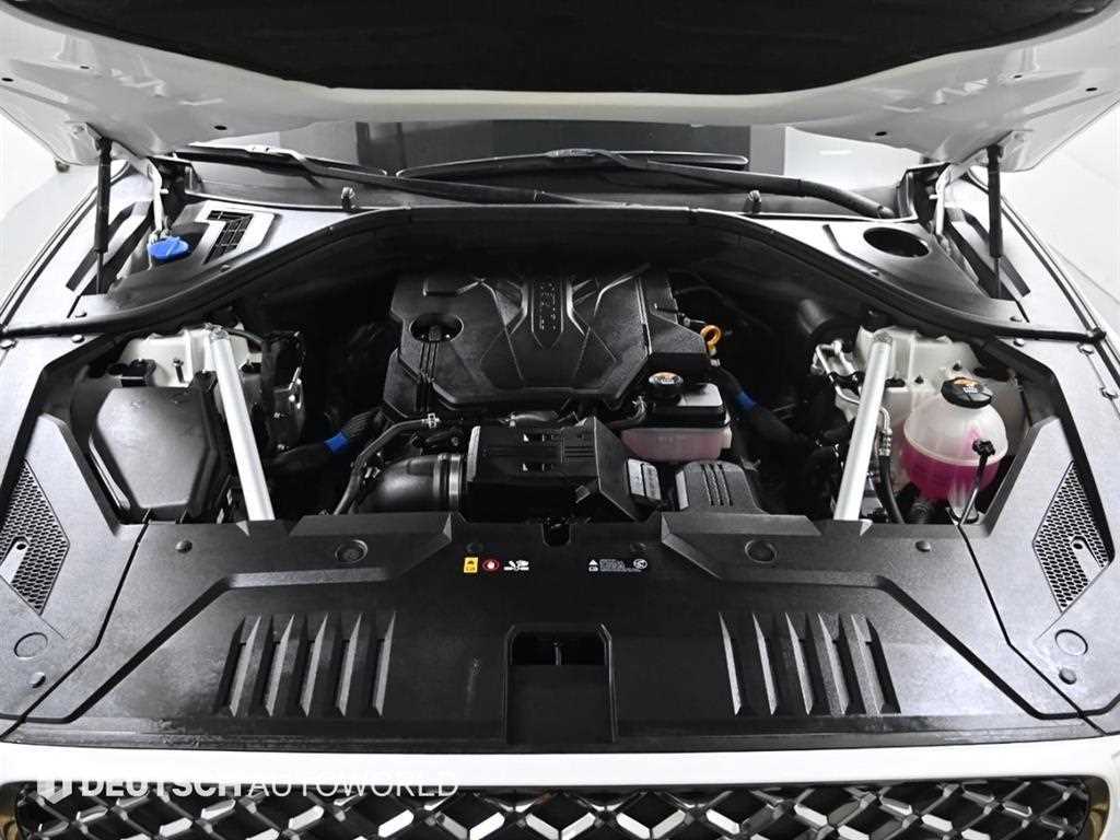 Genesis GV70 - Vista 6