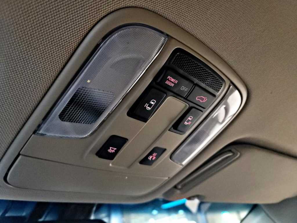 KIA Carnival 2018 Negro - Importación desde Corea - HF Imports Iquique - Foto 18