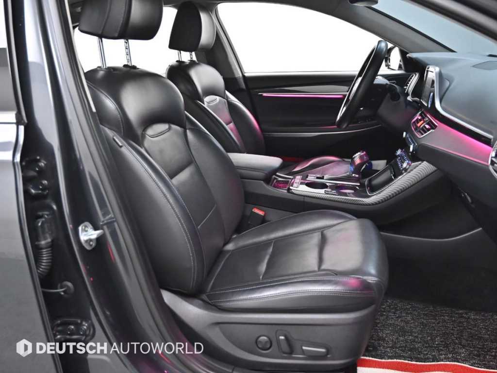 HYUNDAI Grandeur - Vista 10