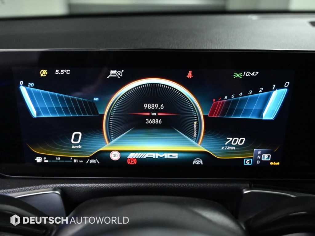 Mercedes Benz GLB Class - Vista 8