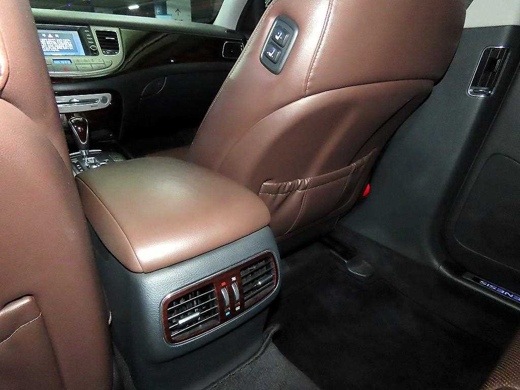 HYUNDAI Genesis 2012 Negro - Importación desde Corea - HF Imports Iquique - Foto 17