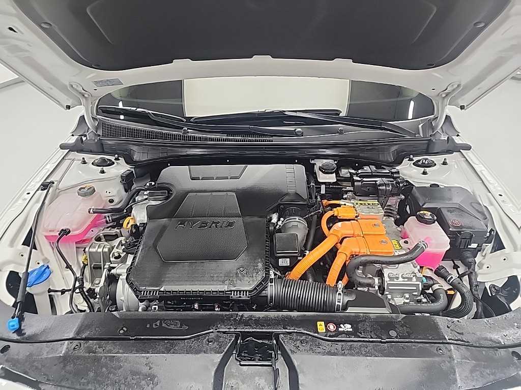 HYUNDAI Avante - Vista 5