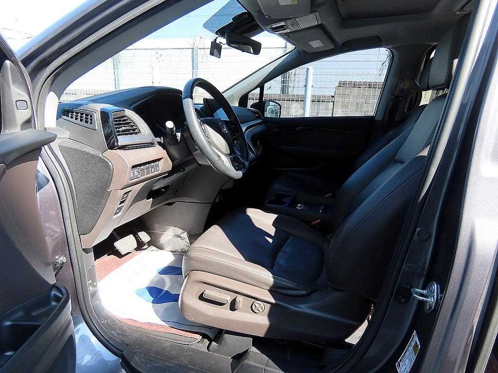 Honda Odyssey - Vista 5