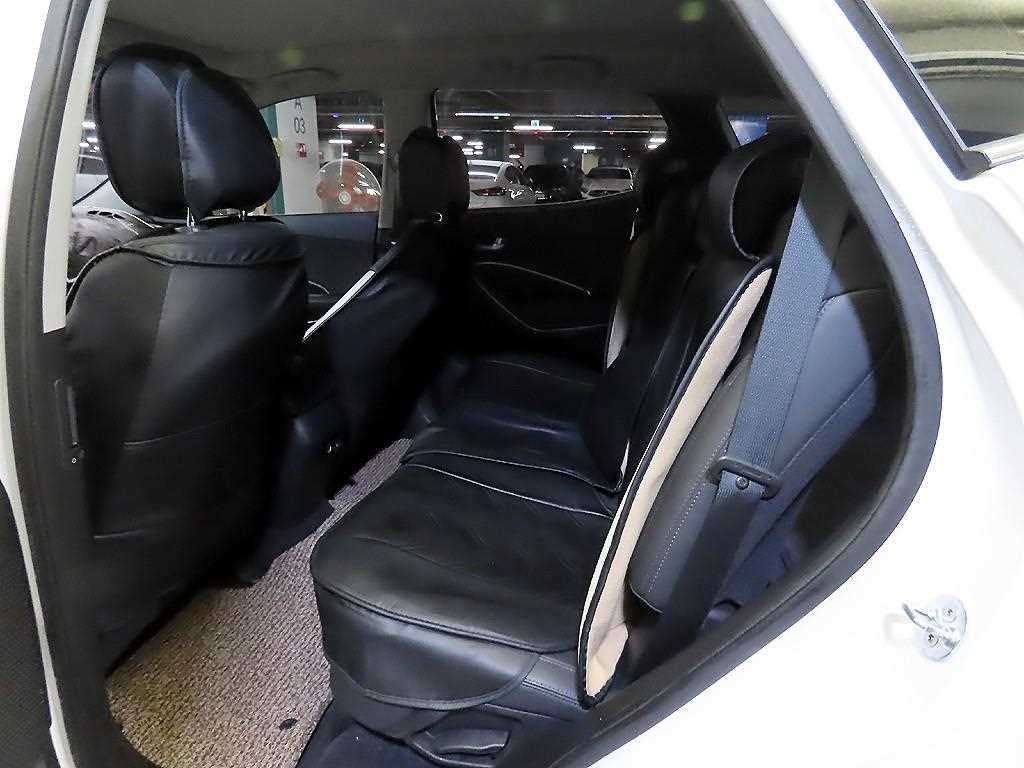 HYUNDAI Santa Fe - Vista 7