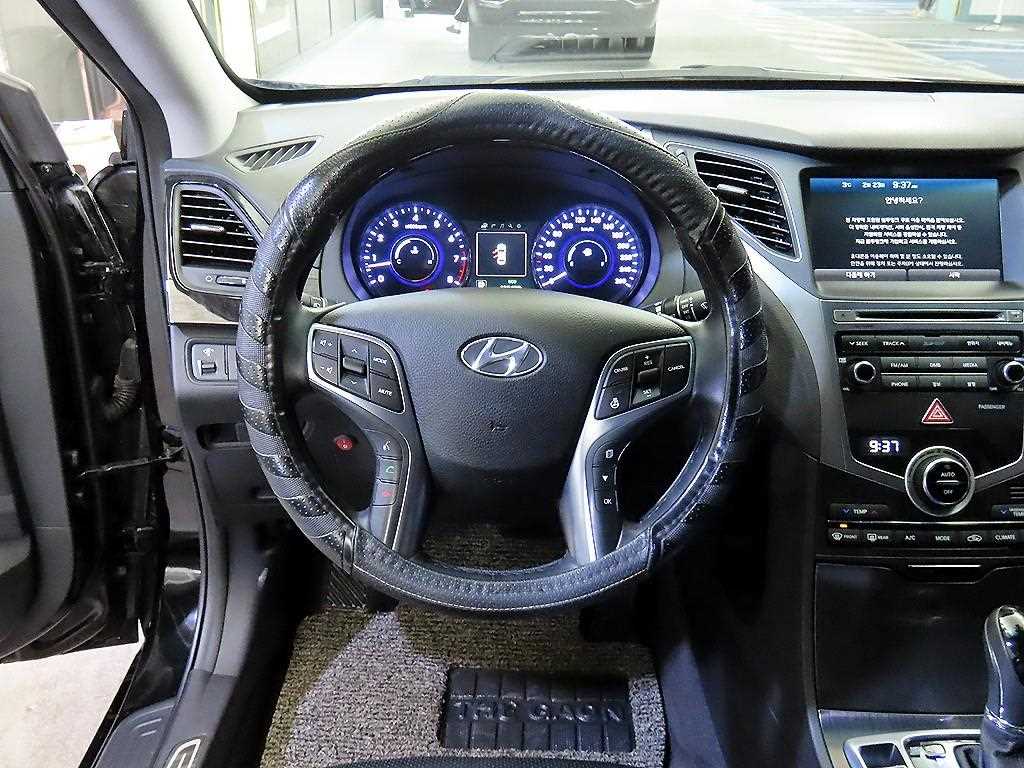 HYUNDAI Grandeur - Vista 8