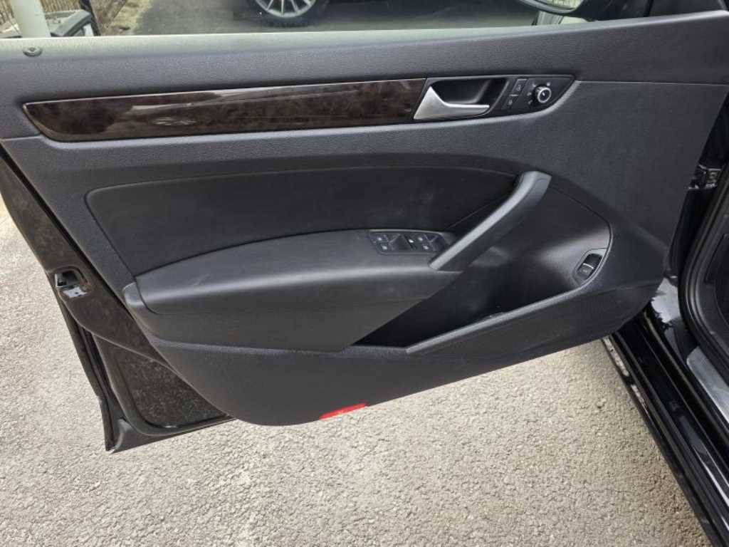 Volkswagen Passat - Vista 9