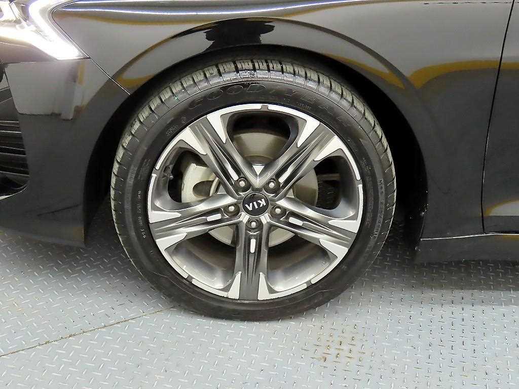 KIA K5 2021 Negro - Importación desde Corea - HF Imports Iquique - Foto 19