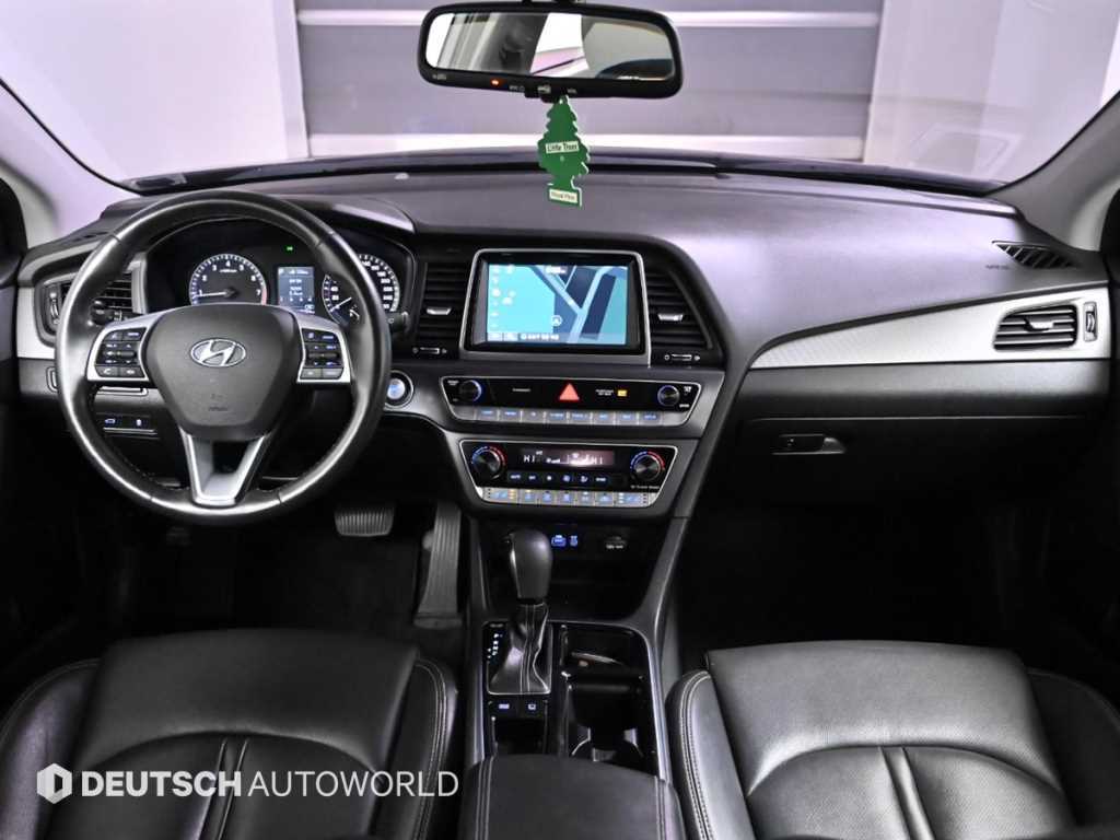 HYUNDAI Sonata - Vista 7