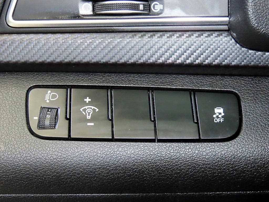 HYUNDAI Avante 2016 Blanco - Importación desde Corea - HF Imports Iquique - Foto 14