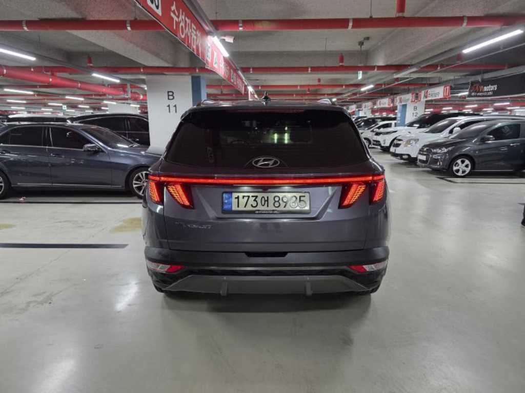 HYUNDAI Tucson - Vista 5