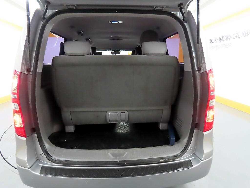 HYUNDAI Starex 2019 Plateado - Importación desde Corea - HF Imports Iquique - Foto 18