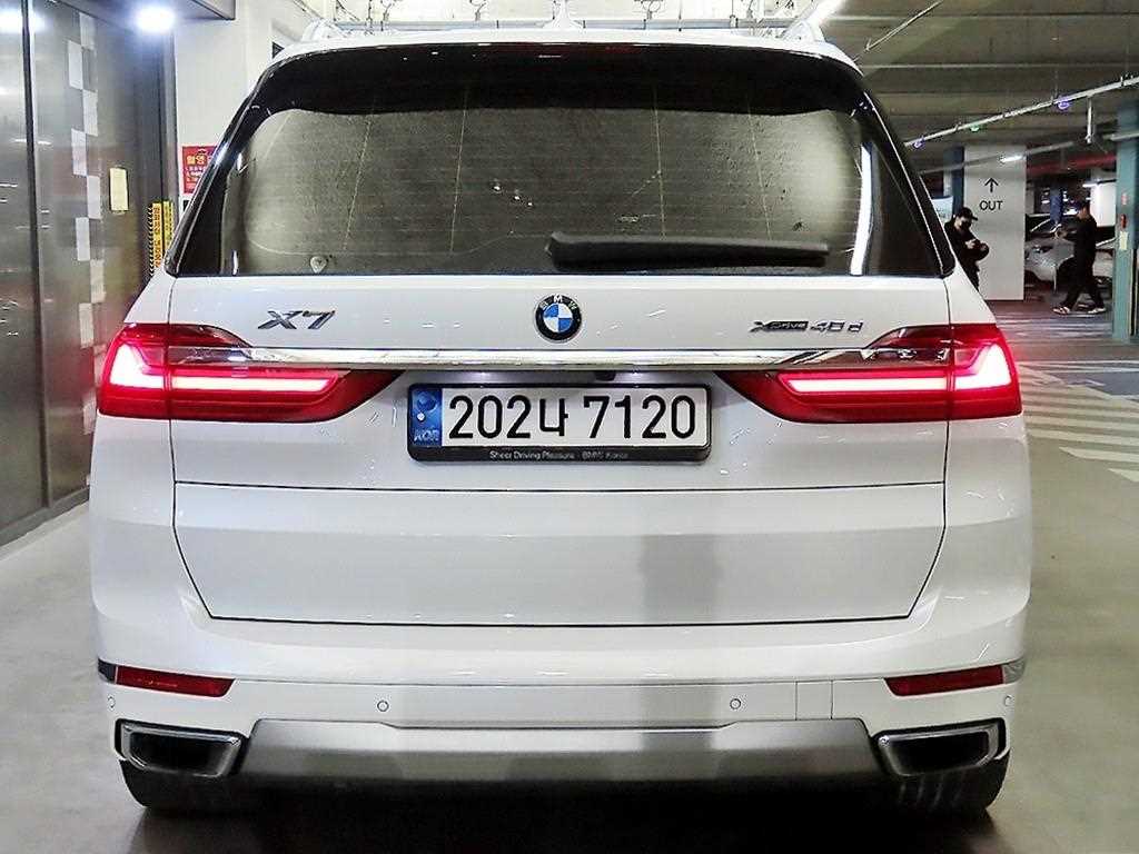 BMW X7 - Vista 5