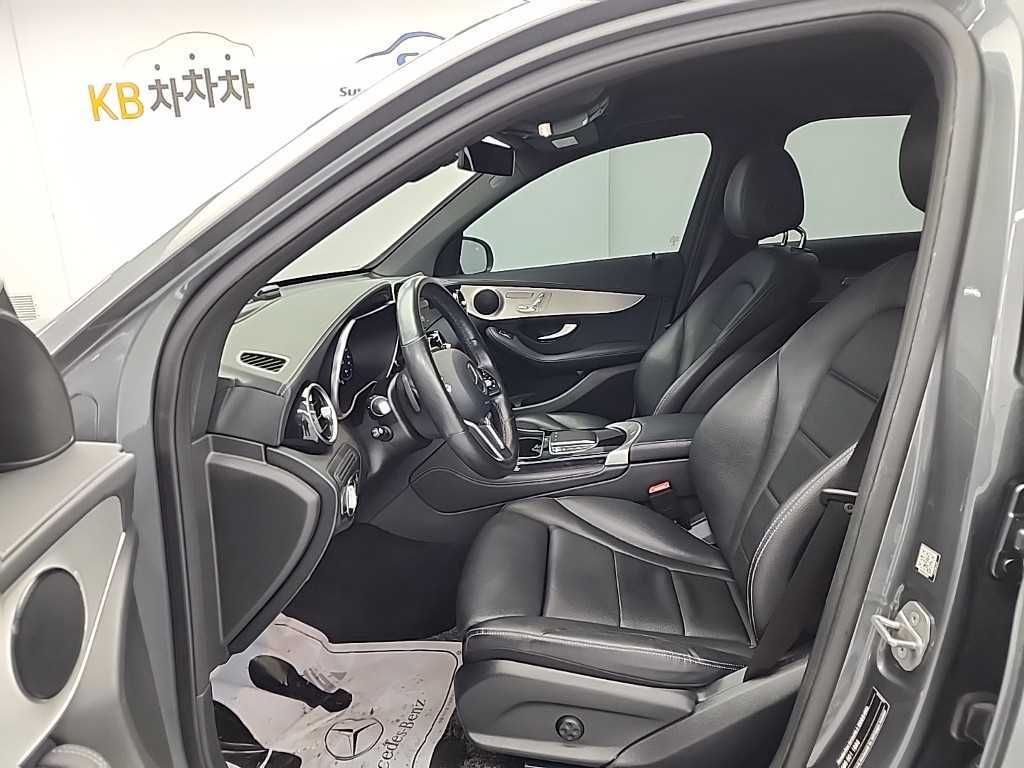 Mercedes Benz GLC Class - Vista 11