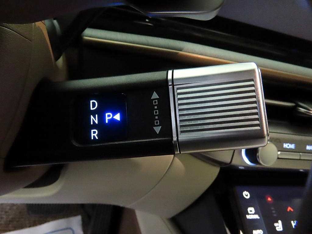 HYUNDAI Grandeur - Vista 12