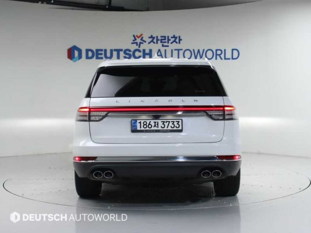 Lincoln Aviator - Vista 4