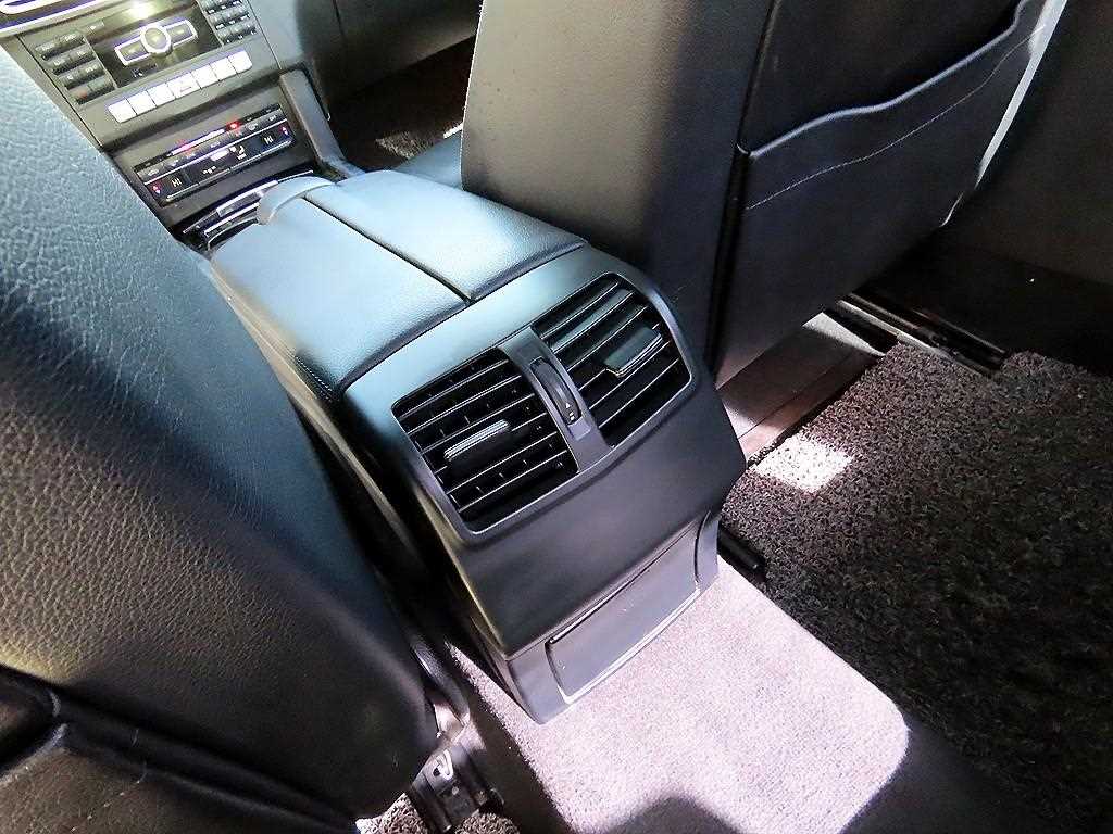 Mercedes Benz E class 2015 Gris - Importación desde Corea - HF Imports Iquique - Foto 15