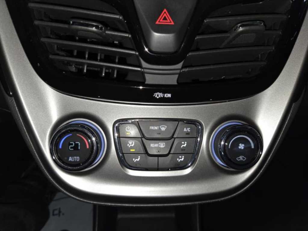 Chevrolet Spark - Vista 10