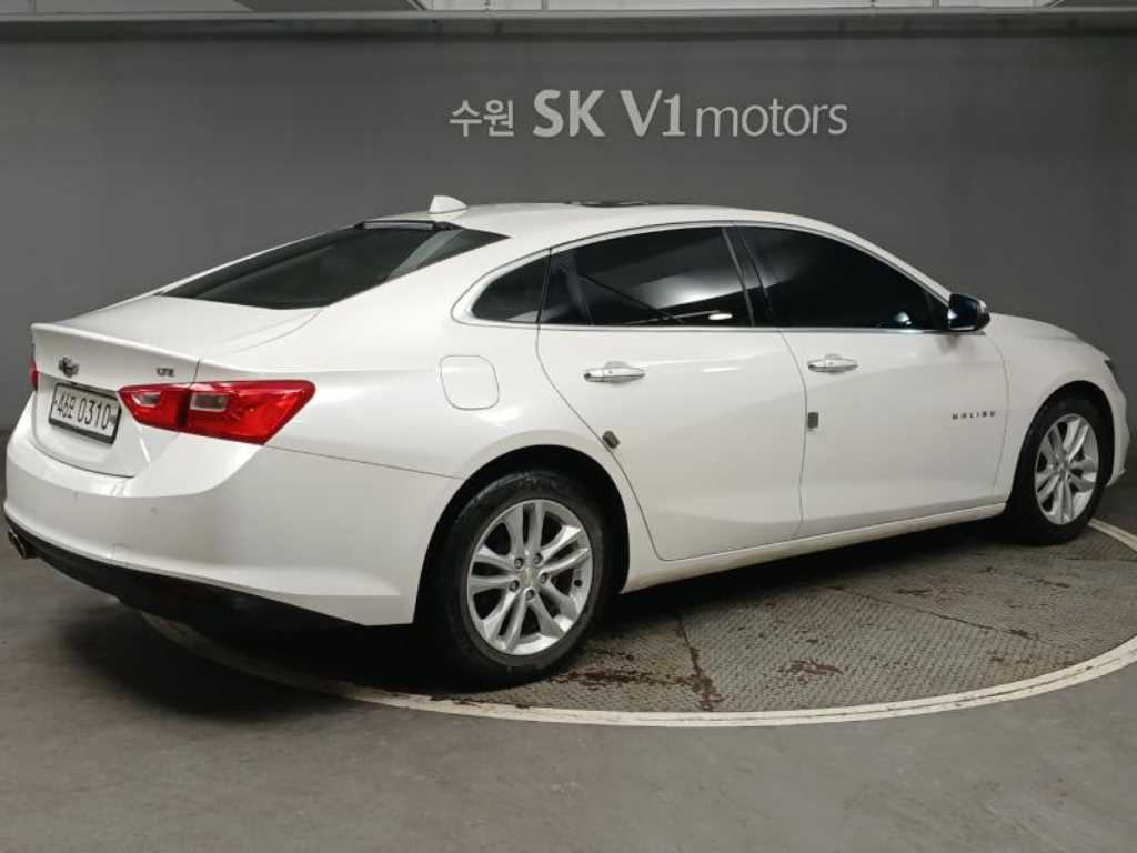 Chevrolet Malibu - Vista 4