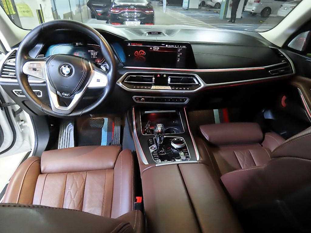 BMW X7 - Vista 9