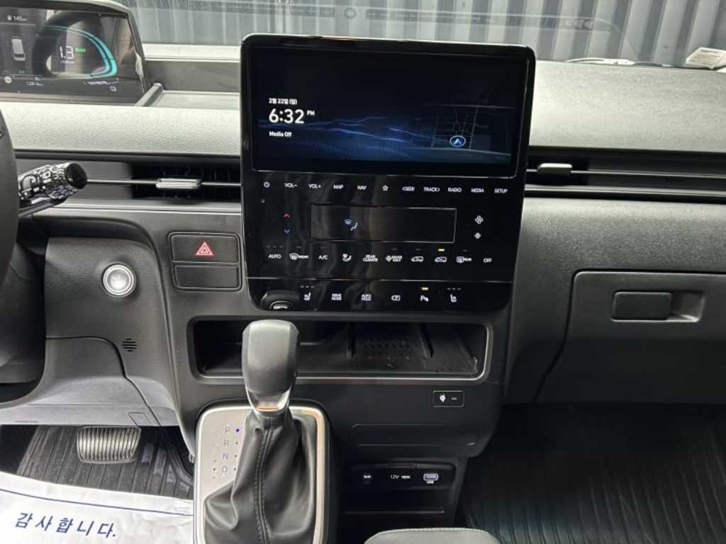 HYUNDAI Staria - Vista 10