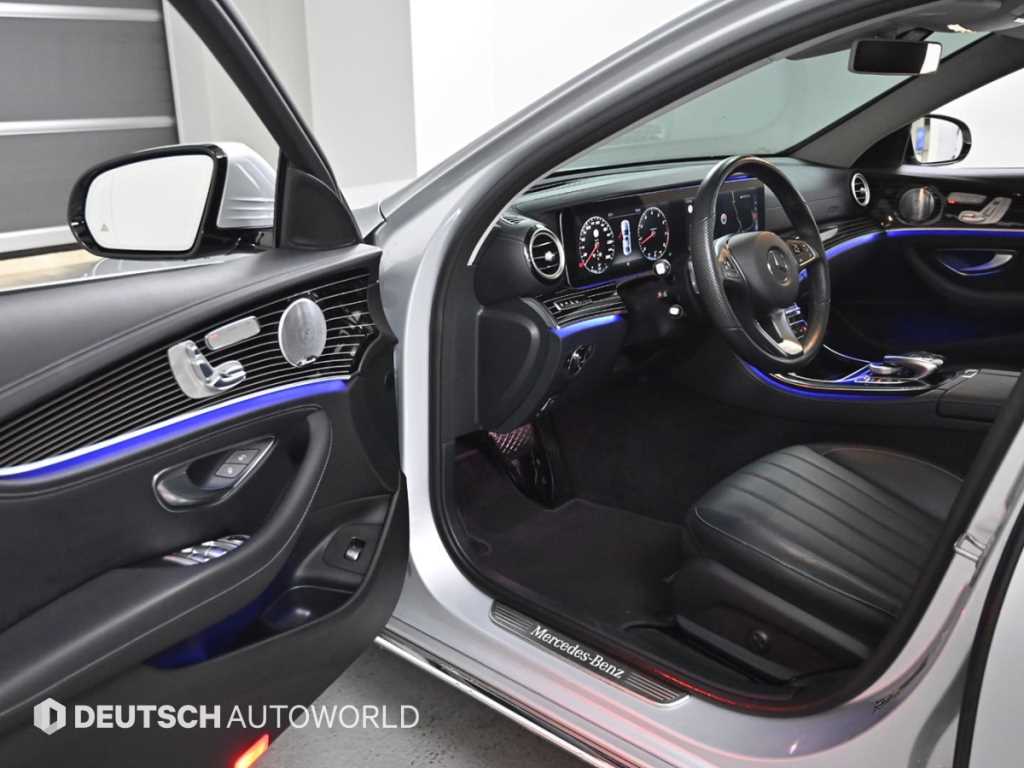 Mercedes Benz E class - Vista 11