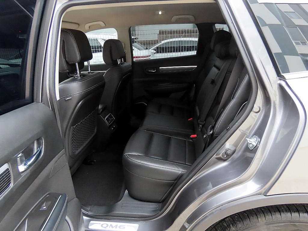 SAMSUNG QM6 - Vista 6