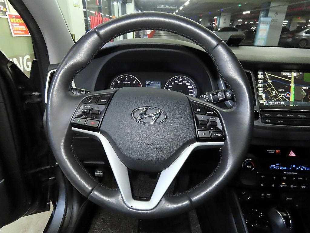 HYUNDAI Tucson - Vista 8