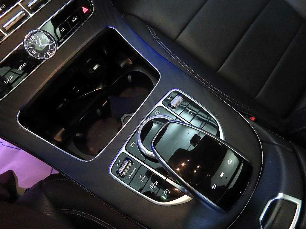 Mercedes Benz E class 2020 Blanco - Importación desde Corea - HF Imports Iquique - Foto 13