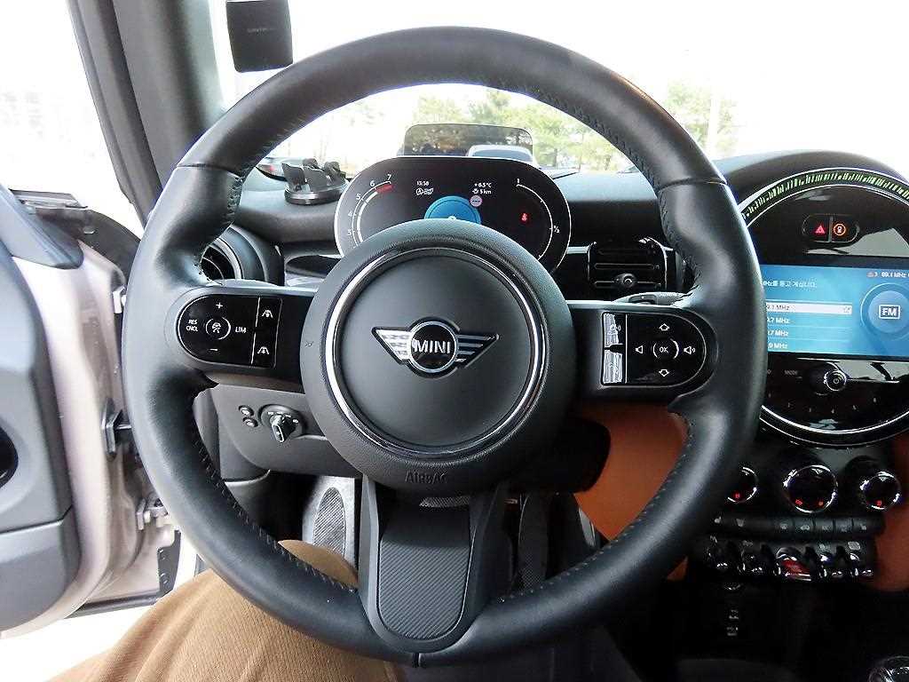 Mini Cooper Convertible - Vista 12